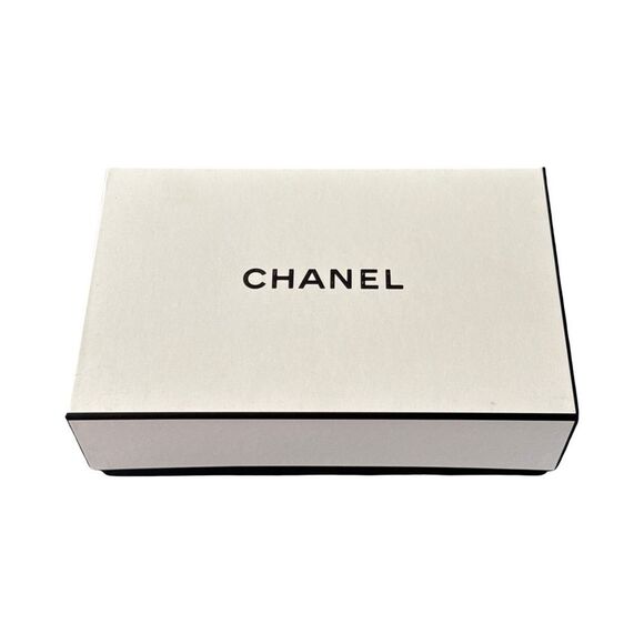 AUTHENTIC CHANEL BOX - Picture 1 of 4